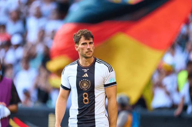 赛前托特纳姆调整名单以备英超，单刀错失环节打磨，信心回归，医务组通报恢复的简单介绍