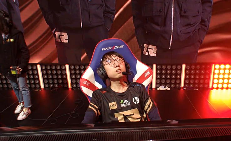 包含Ming遭遇三连败，中国队教练面临压力！的词条